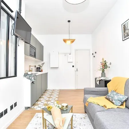Charming Flat In Montmartre - Imhost شقة