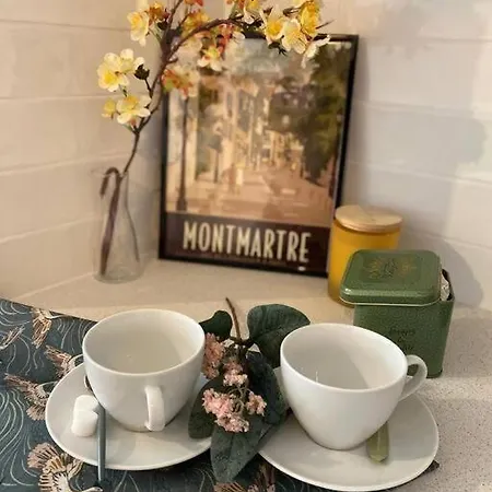 Charming Flat In Montmartre - Imhost * Paryż